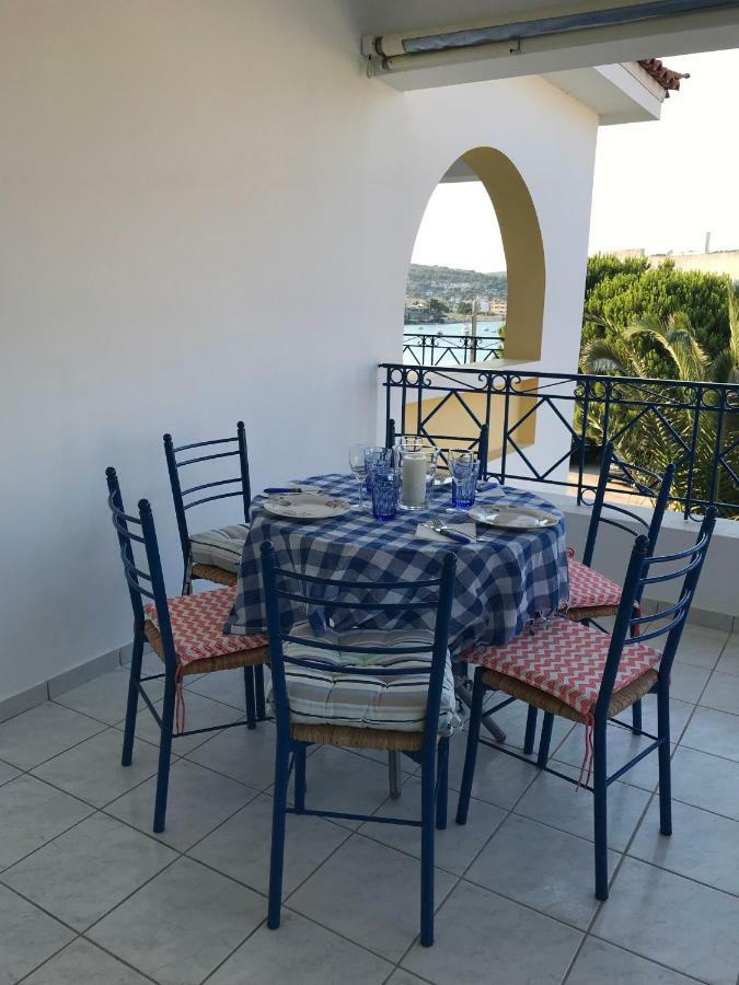 The Swan And The Gull, Porto Rafti Yacht Harbor Apartment المظهر الخارجي الصورة